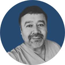 Dr. Cesar Guillermo Lora Velarde