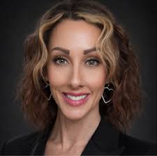 Are vendors a problem at Riu Palace beach?