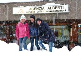 Presa in consegna dell'appartamento prenotato l'appartamento prenotato è disponibile non prima delle ore 16.00 e non dopo le ore 19.00 del giorno di inizio locazione. Agenzia Alberti Appartamenti Madonna Di Campiglio Affitti