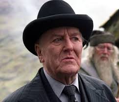 robert hardy as cornelius fudge