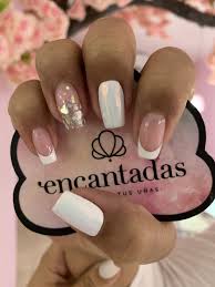 Uñas sencillas y bonitas blancas. Encantadasnails Unas Manos Y Pies Manicura De Unas Unas Con Puntas Blancas