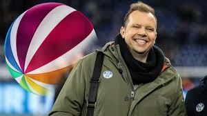 Das macht es für den einzelnen kommentator in der konferenz mitunter etwas einfacher. Xttzfy5o8 Jxem