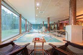 Offering free wifi and a spa, hotel balneario alhama de aragón features indoor and outdoor swimming pools. Balnearios En Aragon Olvidate De La Rutina Y Desconecta En Estos 6 Oasis De Relax