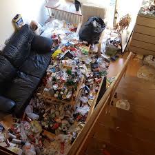 Meine bekannte hat auch mit alkoholproblemen zu kämpfen und ich wollte mal fragen ob einer von euch weiß, ob man eine professionelle aufräumhilfe beim jugendamt oder arbeitsamt oder. Messie Wohnungen Raumung Reinigung Mit Abgabegarantier