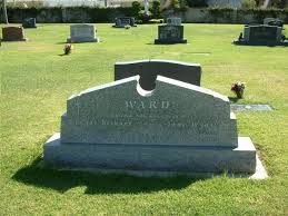 Jane Wyatt Actress Perhaps Best Known For Her Role As The Housewife And Mother On The Television Comedy Fa Famous Tombstones Famous Graves Father Knows Best
