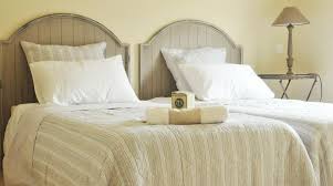 Pour le panneau de bois osb, voir panneau de grandes particules orientées. Les Jardins De Saint Benoit By Popinns Saint Laurent De La Cabrerisse Updated 2021 Prices