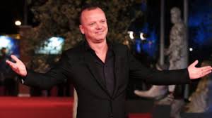 Ecco denise, la sua nuova fiamma (più giovane di 26 anni). Gigi D Alessio Il Nuovo Amore Fa Sognare Ha Superato Anna Tatangelo