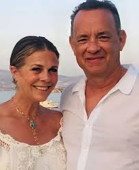 Another beautiful Hollywood couple: Tom Hanks and Rita Wilson . 37 yrs of a  happy marriage! <3