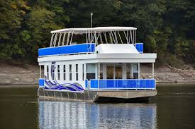 For more pictures and information about each of our houseboats click on the pictures. The Summersun Houseboat Traditional Houseboat For Sale Houseboat For Rent Lake Cumberland Houseboat Rental