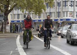 Neuer Radweg Am Wehrhahn In Dusseldorf