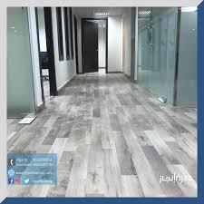 من أعمالنا تركيب باركيه صيني سماكة 6ملم في مساحة مكتبية flooring tile floor