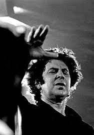 Mikis Theodorakis - Wikipedia