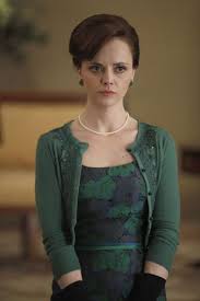 Mad Men Makeup Artist Spills Her Beauty Secrets For Betty Peggy Joan Photos Christina Ricci Movie Inspired Outfits Christina