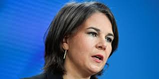 +++ Nachrichten zum Ukrainekrieg +++: „Verneige mich vor eurem Mut“