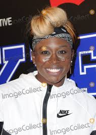 Essence Carson Pictures and Photos