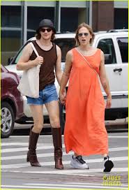 Jul 22, 2021 · tommy dorfman is reintroducing herself as a trans woman. Tommy Dorfman Strolls Around Nyc Hand In Hand With Lucas Hedges Photo 1314476 Lucas Hedges Tommy Dorfman Pictures Just Jared Jr