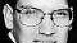 Kerri Bean's Instagram, Twitter & Facebook