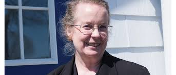 Scholarship fund honoring beloved Dean Pat Kelley reaches $100,000 goal