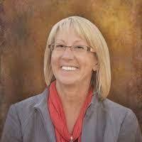 Chantelle Ezell's Instagram, Twitter & Facebook