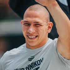 Daniel Viger's Instagram, Twitter & Facebook