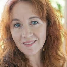 Clare Sawyer's Instagram, Twitter & Facebook