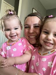 hello! i was wondering if anyone had any yellow furniture i could  have/buy?❤️ mostly interested in the yellow diner set but want everything  yellow💛