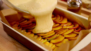 Tort Cu Mere Caramelizate Si Frisca Ladorna Youtube