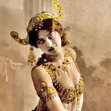 verse 1 i'm a godless spy i'ma spy, i uncover all of your secrets, i want them there's no stopping me now i'm a liar playing the game of desire ain't gonna leave no survivors would you fall. Mata Hari Is Executed History