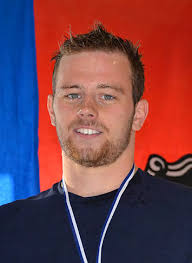 Thomas Lurz hängt Badehose an den Nagel