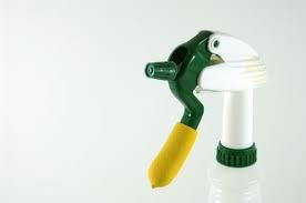 How To Clean Fiberglass Bathtubs With Vinegar Ehow Removable Wallpaper Homemade Insecticide Homemade Dog Shampoo