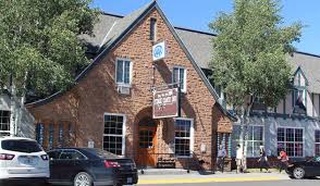 Extras include towels, free toiletries and a hair dryer. Stage Coach Inn