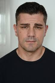 Drew Headley's Instagram, Twitter & Facebook