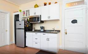 In other words, there's no kitchen and bath but if you stay here you do get access to a private bathroom in the main house. 318 Nw Broadway Portland Or 97209 Apartments Portland Or Apartments Com