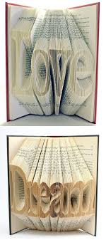 Leuk Gedaan Met Oude Boeken Door Jildou Oud Boek Knutsel Ideeen Boeken Knutselen Gevouwen Boekkunst