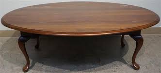 Queen anne style cherry veneer drop leaf coffee table : Lot Queen Anne Style Cherry Drop Leaf Coffee Table H 17 In W 50 In