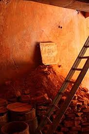 Visite Du Conservatoire Des Ocres Et De La Couleur Dans Une Ancienne Usine En Contre Bas Du Village Ocre Provence Couleur