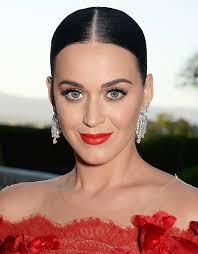 How To Make Your Eyes Look Bigger in 60 Seconds