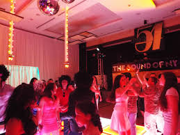Guests At The Dreams Riviera Cancun Resort Spa New Year S Eve Studio 54 Bash Danced The Night Away Dreams Riviera Cancun Resort Riviera Cancun Resort Spa