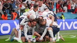 Raheem sterling insists he was clipped by joakim maehle in the penalty incident that saw england book their place in the euro 2020 final. 8fsji6y5rtu4fm