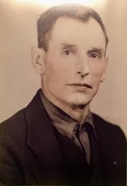 A wonderful article about a well known Havre de Grace decoy carver, gunner,  the Currier Family, the Underground Railroad in Havre de Grace and the  history of this area. Thank you Michael