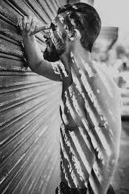 38 Creative Photographers Who Know How To Use Shadows Portrait Photography Poses Shadow Photography Portrait Photography