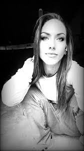 Nikki Summerville's Instagram, Facebook & TikTok