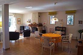 Die 1 zimmer wohnung in kiel liegt bei jung und alt im trend. Haus Zypresse Saint Saturnin DÊ¼apt Aktualisierte Preise Fur 2021