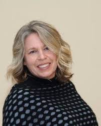 Jeanette Rossetti's Instagram, Twitter & Facebook