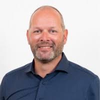 5300+ "Robert" profiles