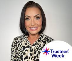 June Lovett (@JuneLovett4)