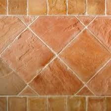 Sandsteinfliesen gehören zu den natursteinen und bestehen aus sand sowie einer kleinen menge verwitterter steine. Sandstein Fliesen Alle Hersteller Aus Architektur Und Design Videos