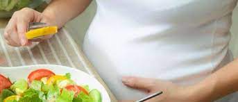 Mereka juga mengatakan bahwa sereal bisa dijadikan pilihan makanan sehat untuk ibu hamil yang dapat dikonsumsi ketika sarapan. Pantangan Makan Ibu Hamil Trimester Pertama Guesehat Com