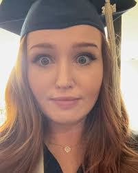 Lindsay Tilley's Instagram, Twitter & Facebook