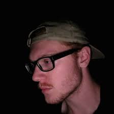 Who can install carpet in Miles City?